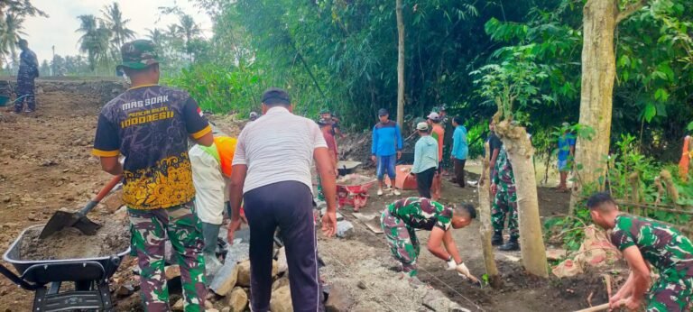 Satgas TMMD 125 Kodim 0825/Banyuwangi Tancap Gas Bangun Jembatan Demi Akses Warga Pedesaan