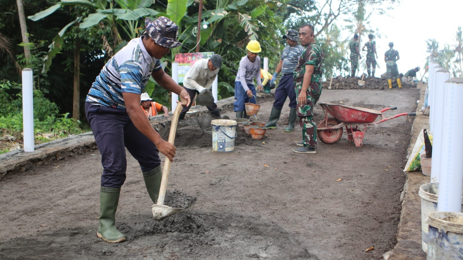 Pembangunan Jembatan Penghubung Desa TMMD 125 Kodim 0825/Banyuwangi Sudah Mulai Terlihat