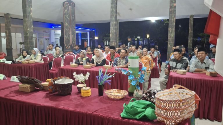 Satgas TMMD 125 Kodim 0825/Banyuwangi Gelar Penyuluhan Pengolahan Sampah Rumah Tangga di Siliragung