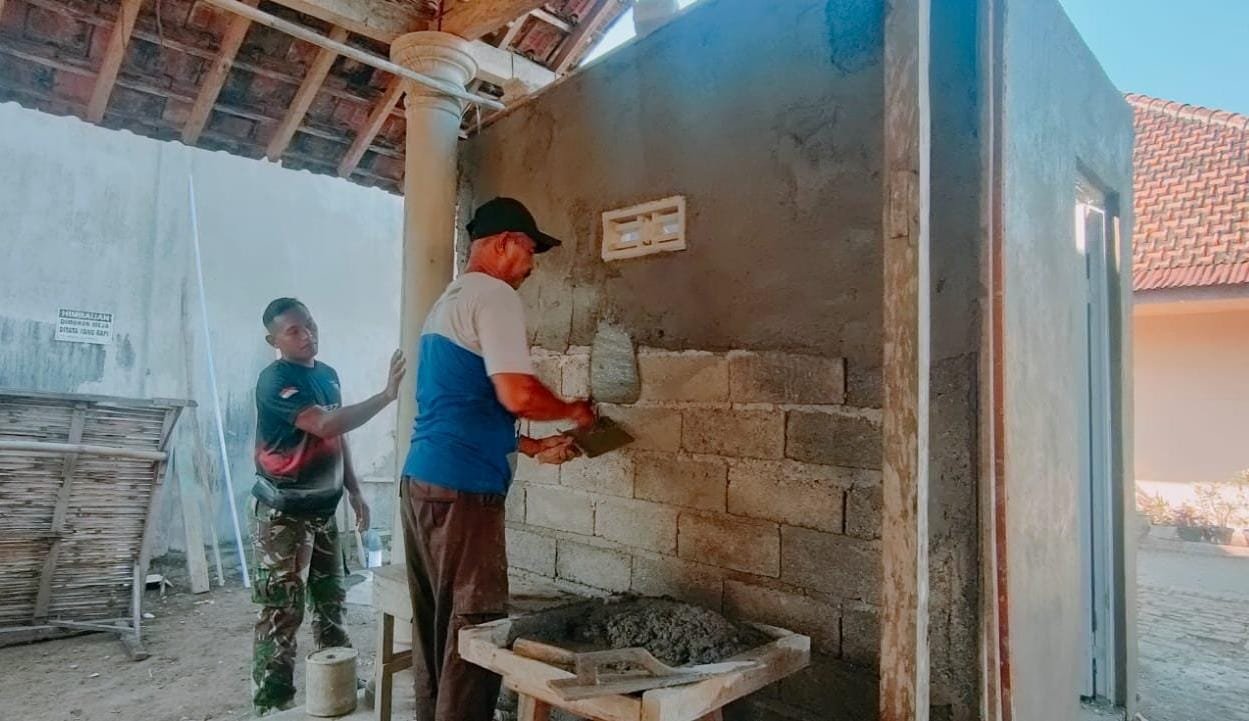 Wujudkan Sanitasi Layak, Satgas TMMD Ke-125 Kejar Target Penyelesaian MCK Di Desa Siliragung