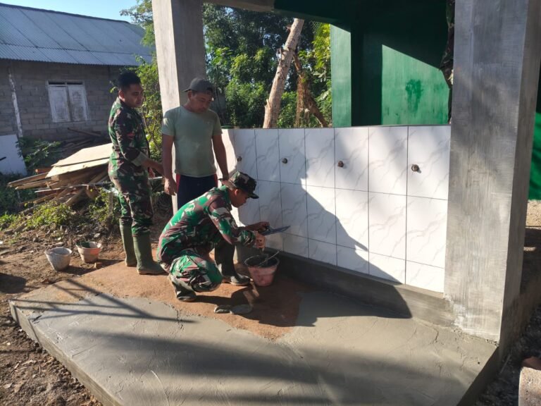 Satgas TMMD ke-125 Kodim 0825/Banyuwangi Lakukan Pengecatan Sumur Bor di Dusun Tegalwagah