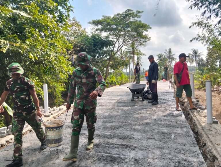 Satgas TMMD 125 Kodim 0825/Banyuwangi Laksanakan Pembangunan Jembatan di Siliragung