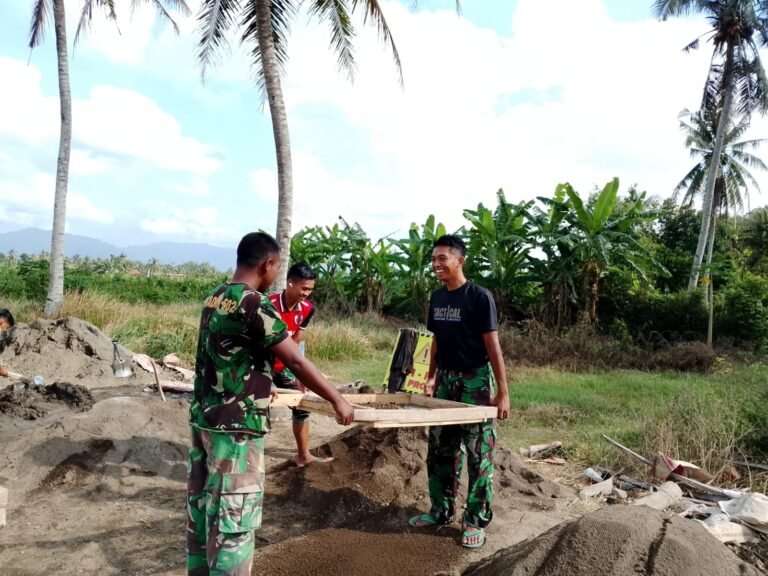 Gotong Royong TNI dan Warga Pacu Pembangunan Irigasi untuk Petani