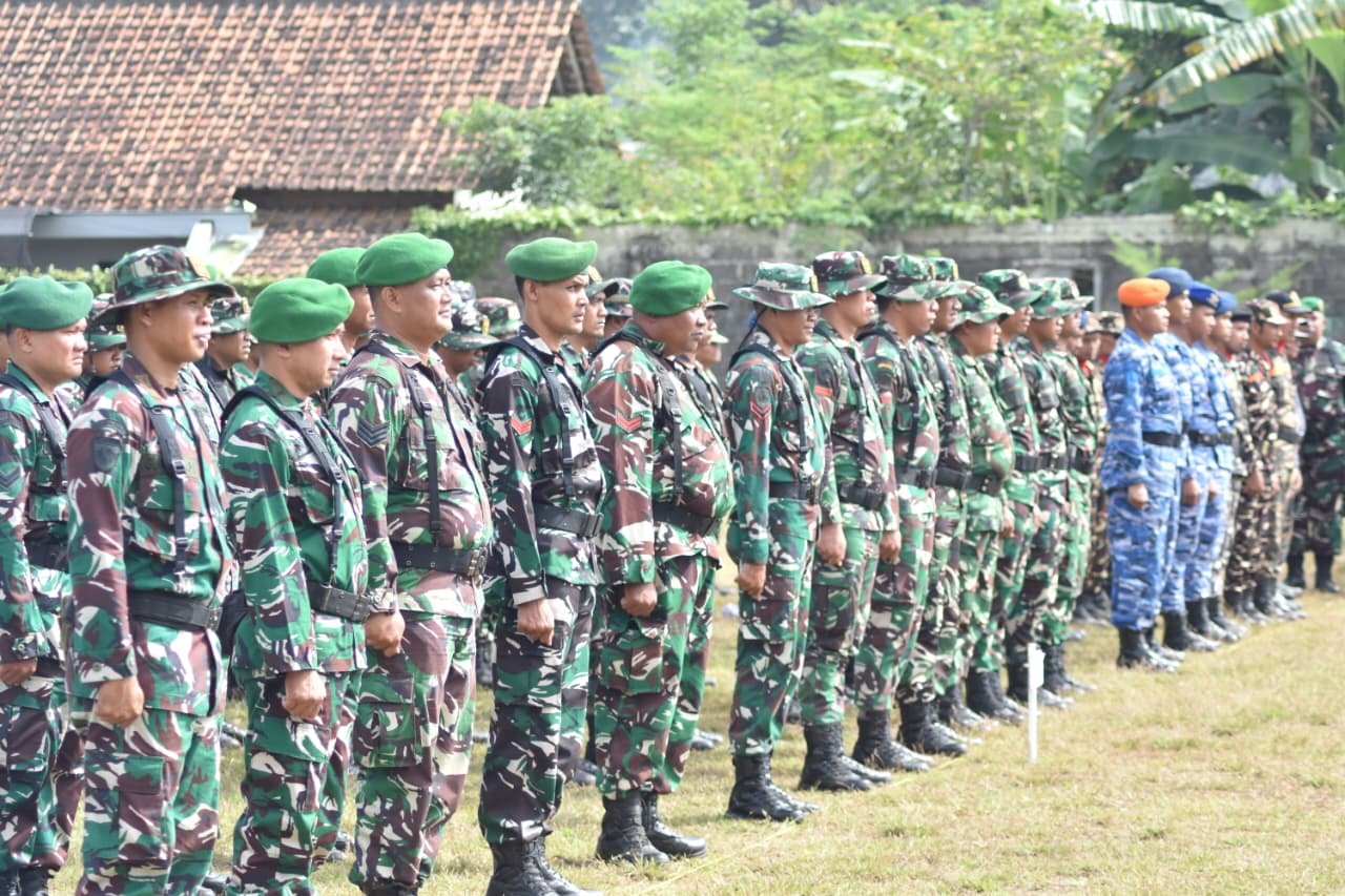 Satgas TMMD 125 Ikuti Upacara HUT RI ke-80 di Lapangan Siliragung
