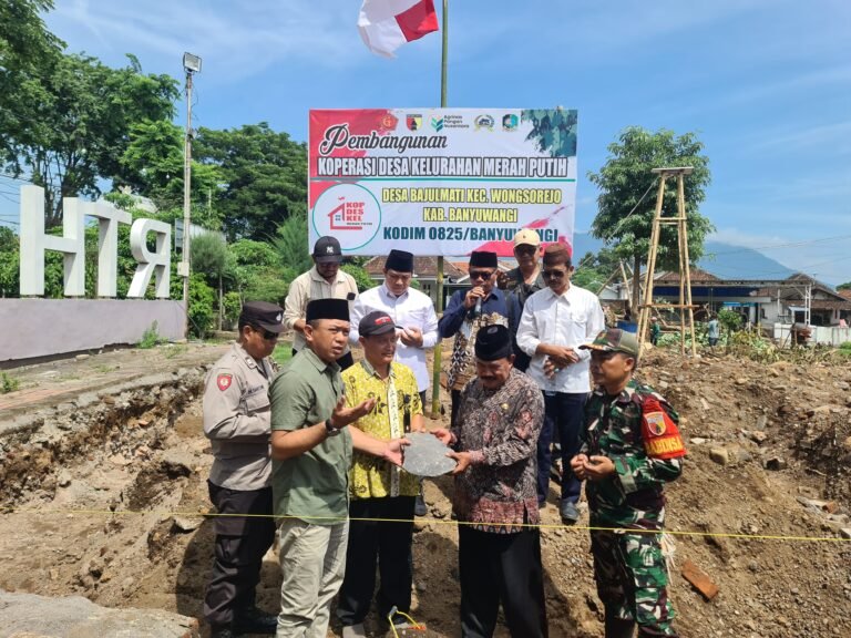Doa Pagi di Bajulmati: Selamatan Awali Pembangunan Koperasi Desa Merah Putih