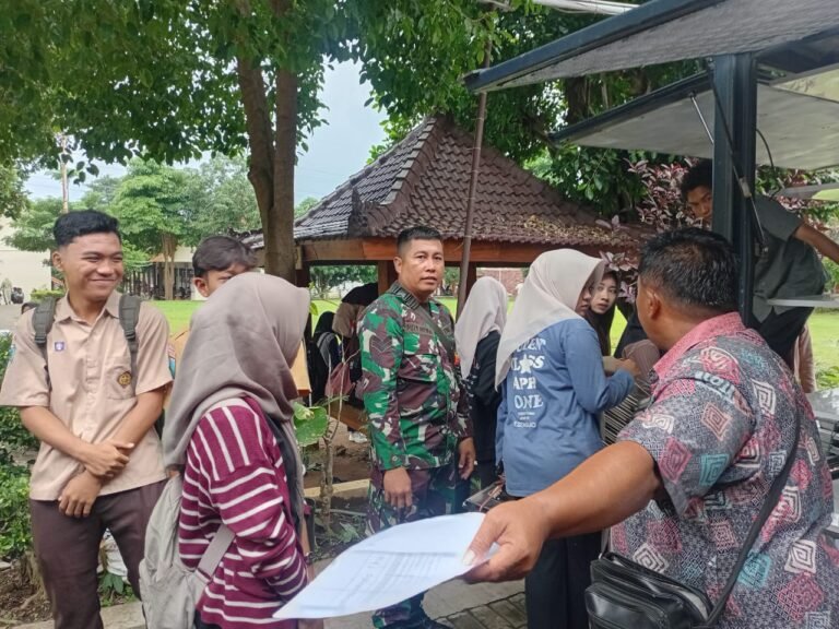 Dari Dapur Alasrejo, 1.180 Siswa di Wongsorejo Nikmati Makan Bergizi Gratis