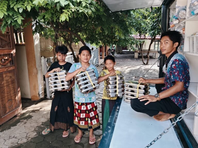 250 Siswa di Wongsorejo Banyuwangi Terima Makan Bergizi Gratis, Menu Lengkap Disalurkan Sejak Pagi