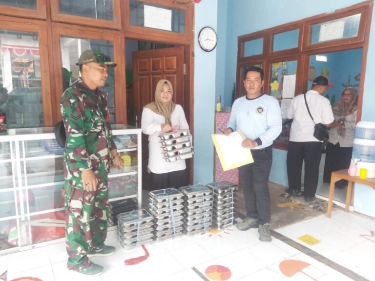 1.176 Siswa di Wongsorejo Terima MBG, SPPG Sumberanyar Bergerak Sejak Pagi