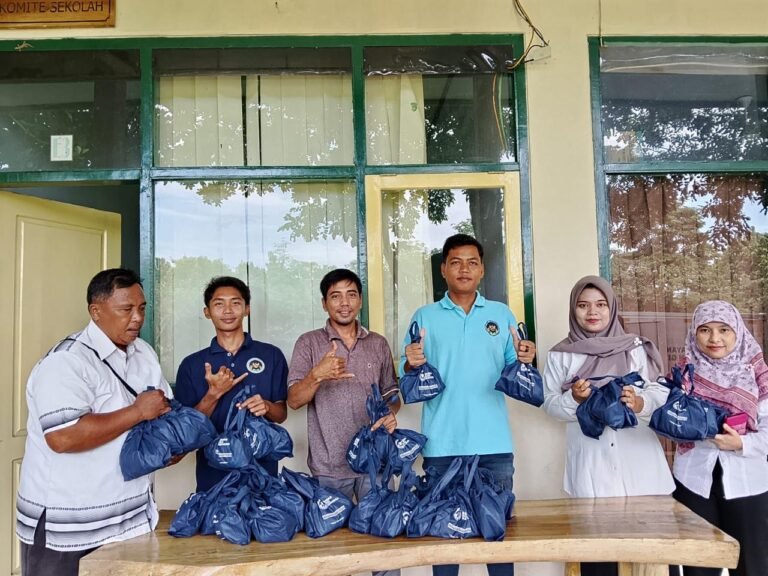 Ribuan Siswa di Wongsorejo Nikmati Program MBG, 1.602 Porsi Makan Bergizi Didistribusikan dari SPPG Alasrejo