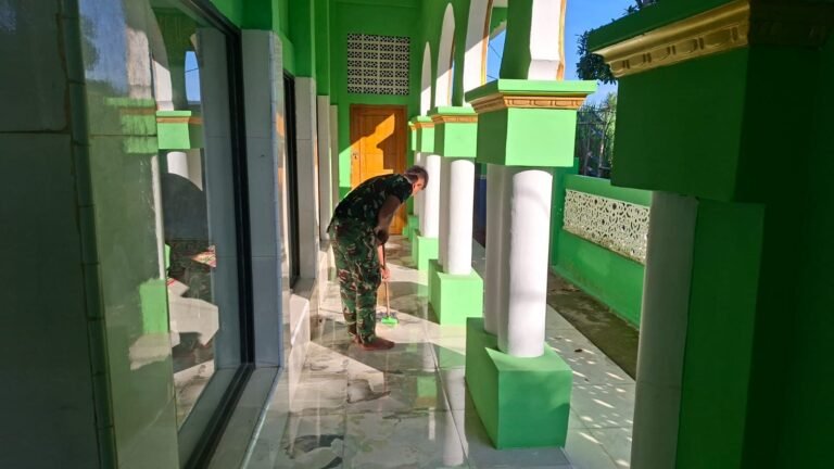 Satgas TMMD Ke-128 Gelar Kerja Bakti di Masjid Nurul Jannah
